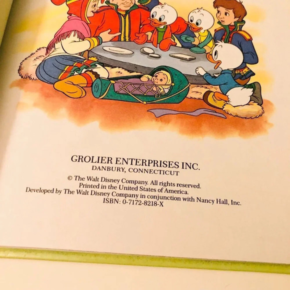 Disneys Small  World Library Home Sweet Castle and Lapland Friends Books - Picture 13 of 16